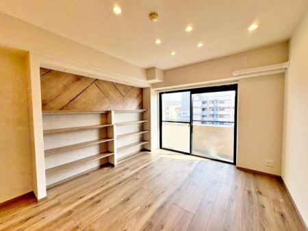 �����s�����q�s���M��2���ڂ̒��Ã}���V�����̃��r���O