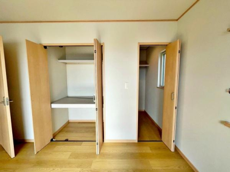 �����s�����q�s���쒬�̒��È�ˌ��Ă̎��[