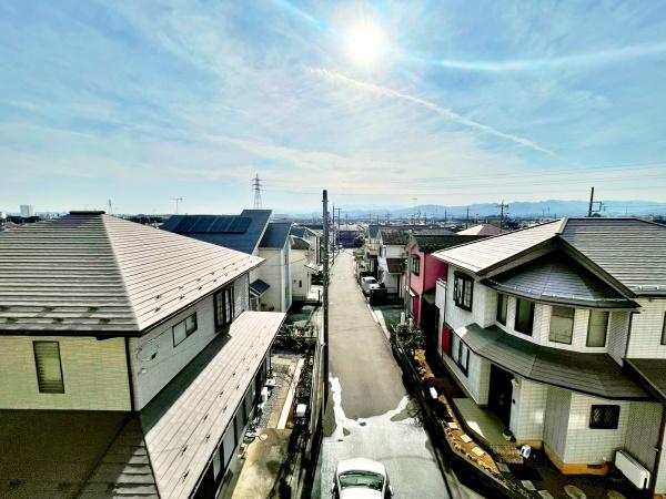 �����s�����q�s���쒬�̒��È�ˌ��Ẵo���R�j�[