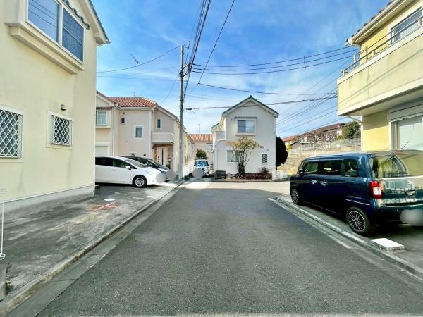 �����s�����q�s���쒬�̒��È�ˌ��Ă̑O�ʓ��H�܂ތ��n�ʐ^