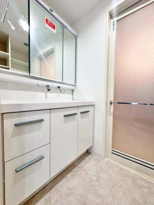 �����s�����q�s�x�V��2���ڂ̒��Ã}���V�����̐��ʑ�E���ʏ�