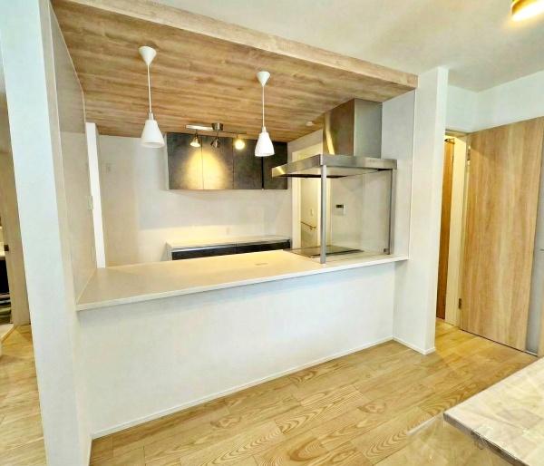 東京都八王子市大楽寺町の中古一戸建てのリビング