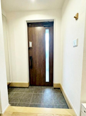 �����s�����q�s��y�����̒��È�ˌ��Ă̌���