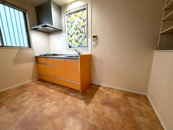 東京都練馬区大泉学園町5丁目の中古一戸建てのリビング