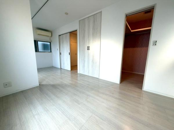 東京都練馬区大泉学園町5丁目の中古一戸建ての洋室