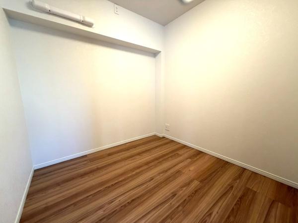 東京都中野区鷺宮4丁目の中古マンションの洋室