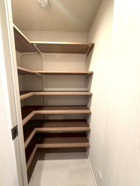 東京都練馬区貫井1丁目の中古マンションの収納