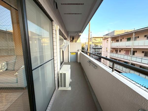東京都練馬区貫井1丁目の中古マンションのバルコニー