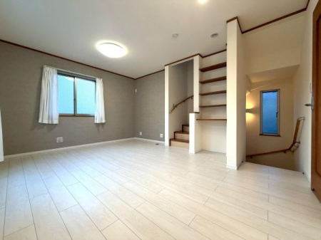 �����s�����]����1���ڂ̒��È�ˌ��Ẵ��r���O