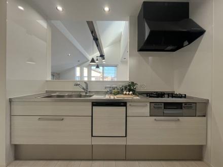 �����s�����扺�䑐3���ڂ̒��È�ˌ��ẴL�b�`��