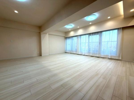 �����s���������1���ڂ̒��Ã}���V�����̃��r���O