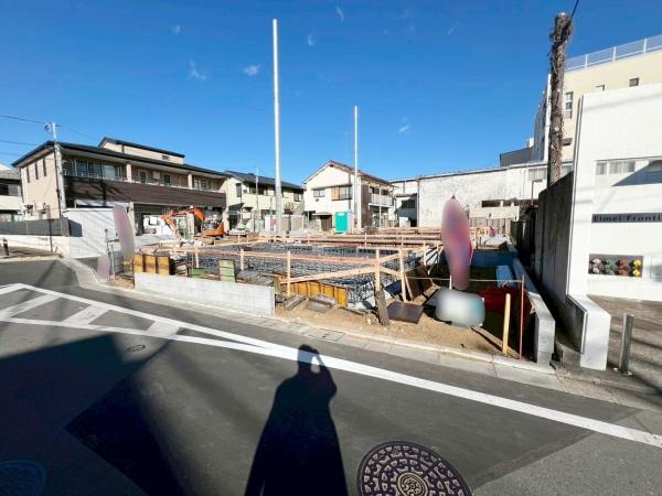 �����s���n��֒��k4���ڂ̐V�z��ˌ��Ă̌��n�O�ώʐ^