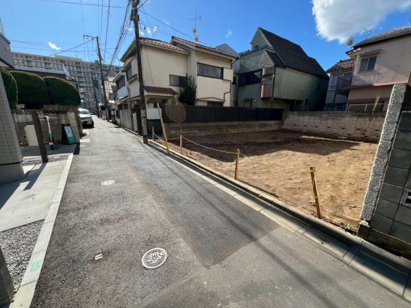 �����s�������1���ڂ̓y�n�̑O�ʓ��H�܂ތ��n�ʐ^