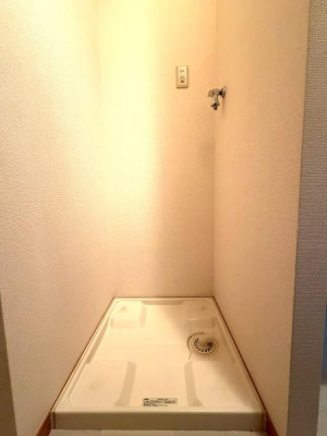 �����s�������1���ڂ̒��Ã}���V�����̐��ʑ�E���ʏ�