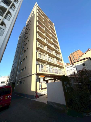 �����s������~��1���ڂ̒��Ã}���V�����̌��n�O�ώʐ^