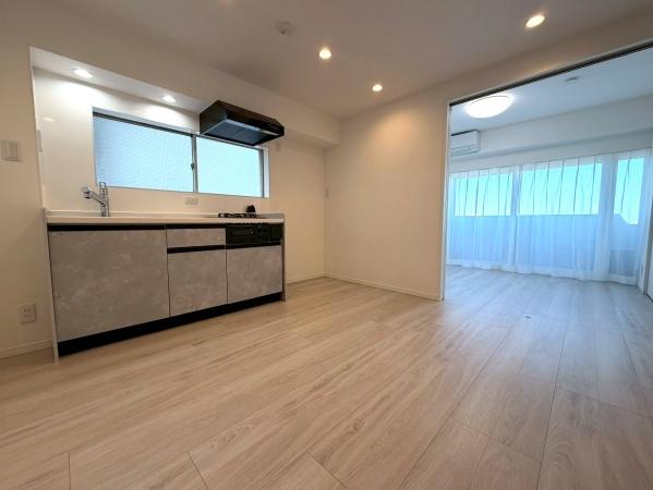 �����s������~��1���ڂ̒��Ã}���V�����̃��r���O