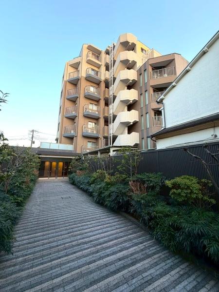 �����s������a��3���ڂ̒��Ã}���V�����̌��n�O�ώʐ^