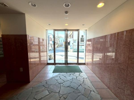 �����s�����捡��1���ڂ̒��Ã}���V�����̃G���g�����X