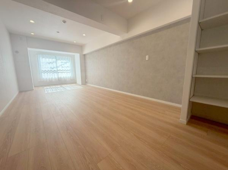 �����s�����扺�䑐5���ڂ̒��Ã}���V�����̃��r���O