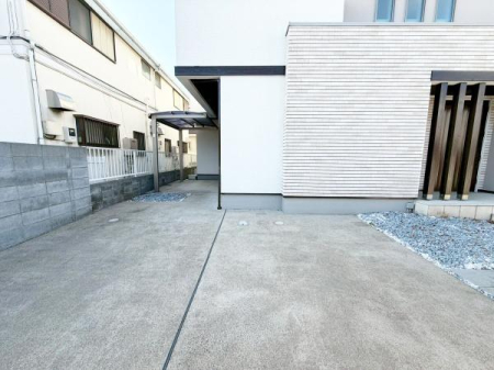 �����s�����捡��4���ڂ̒��È�ˌ��Ă̒��ԏ�