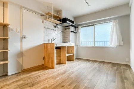 �����s����擌����2���ڂ̒��Ã}���V�����̃��r���O