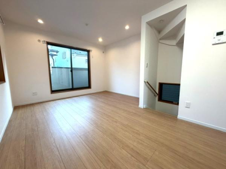 �����s������{5���ڂ̒��È�ˌ��Ẵ��r���O