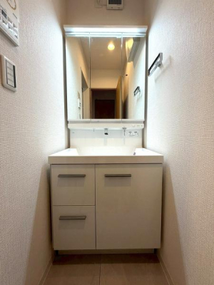 �����s������{5���ڂ̒��È�ˌ��Ă̐��ʑ�E���ʏ�