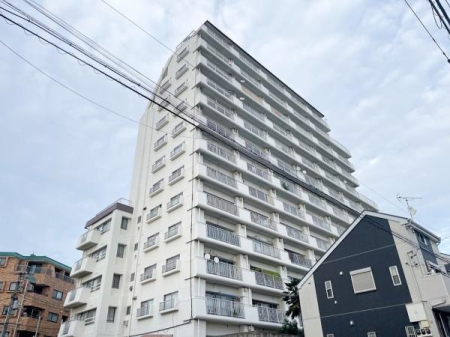 �����s������䑐1���ڂ̒��Ã}���V�����̌��n�O�ώʐ^