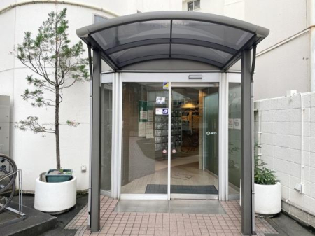 �����s������䑐1���ڂ̒��Ã}���V�����̃G���g�����X