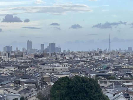 �����s������䑐1���ڂ̒��Ã}���V�����̏Z�˂���̒��]�ʐ^