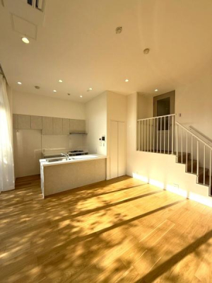 �����s����撆��6���ڂ̒��Ã}���V�����̃��r���O