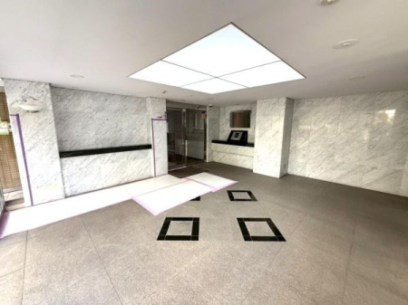 �����s����撆��6���ڂ̒��Ã}���V�����̃G���g�����X