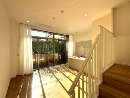 �����s����撆��6���ڂ̒��Ã}���V�����̂��̑�