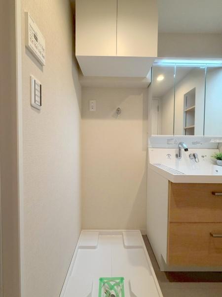 �����s�����{��1���ڂ̒��Ã}���V�����̐��ʑ�E���ʏ�