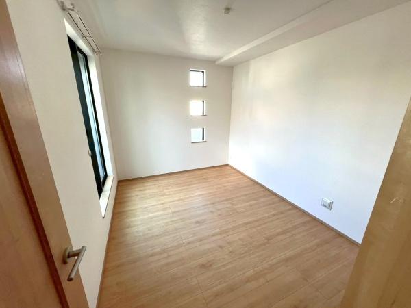 �����s���n�扺�ΐ_��2���ڂ̒��È�ˌ��Ă̗m��