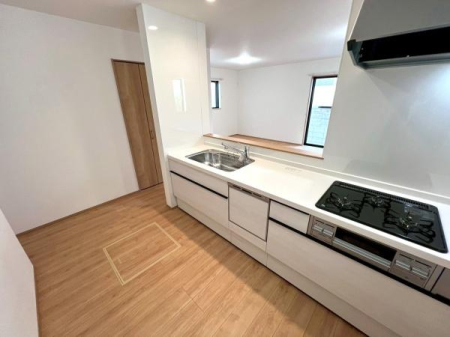 �����s���n�扺�ΐ_��2���ڂ̒��È�ˌ��ẴL�b�`��