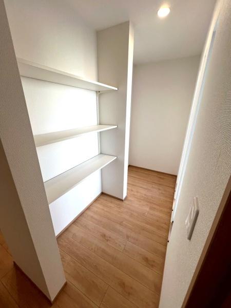 �����s���n�扺�ΐ_��2���ڂ̒��È�ˌ��Ă̎��[