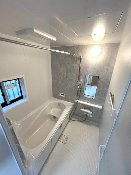 �����s���n�扺�ΐ_��2���ڂ̒��È�ˌ��Ă̗���