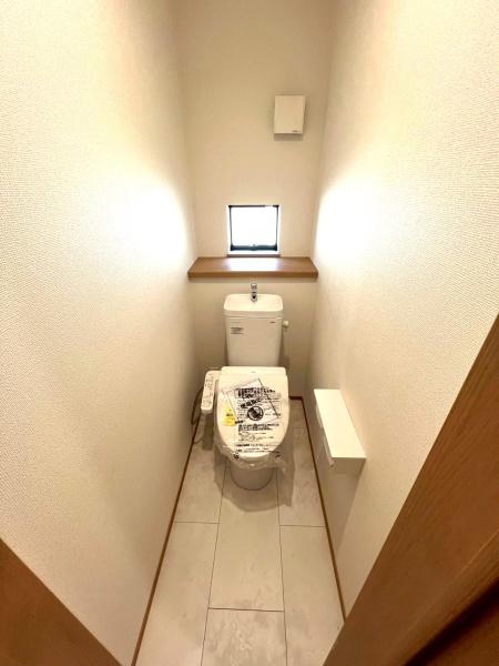 �����s���n�扺�ΐ_��2���ڂ̒��È�ˌ��Ẵg�C��