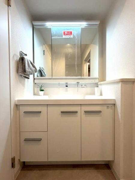 �����s���n�捂���2���ڂ̒��Ã}���V�����̐��ʑ�E���ʏ�