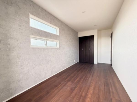 �����s���n��ΐ_���8���ڂ̐V�z��ˌ��Ă̗m��