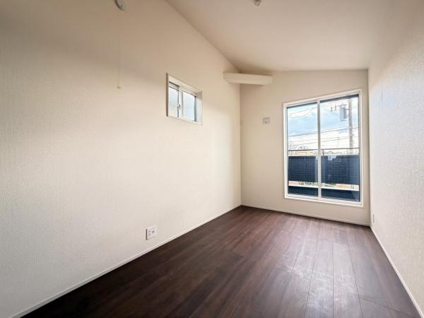 �����s���n��ΐ_���8���ڂ̐V�z��ˌ��Ă̗m��