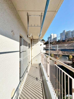 �����s�����q�s���؂̒��Ã}���V�����̃o���R�j�[