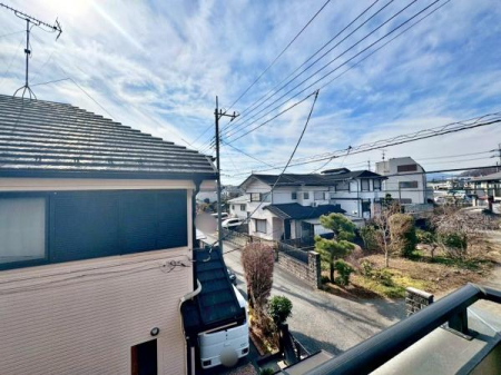 �����s�����q�s���쒬�̒��È�ˌ��Ẵo���R�j�[