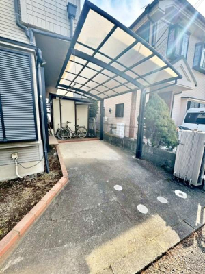 �����s�����q�s���쒬�̒��È�ˌ��Ă̒��ԏ�