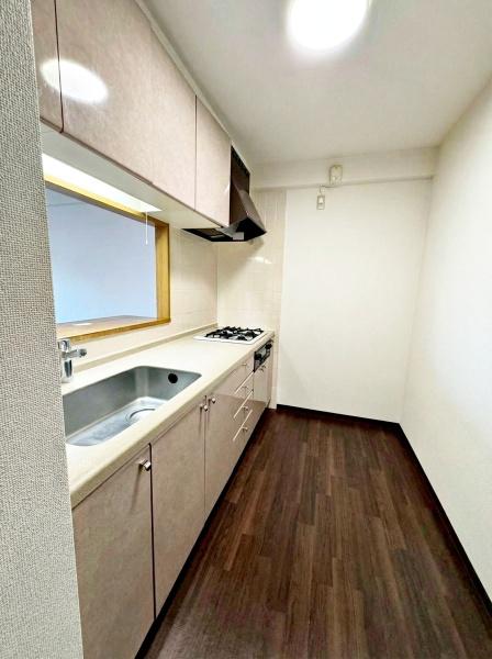 �����s�����q�s�䒬4���ڂ̒��Ã}���V�����̃L�b�`��