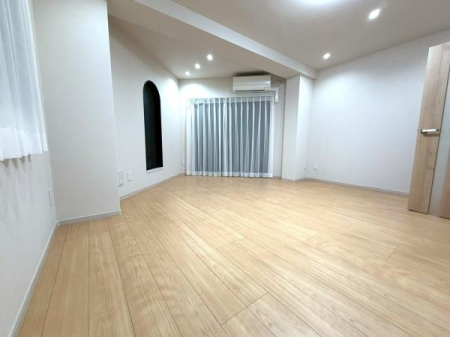 �����s���n�撆����1���ڂ̒��Ã}���V�����̃��r���O