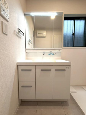 �����s���n��t����1���ڂ̒��È�ˌ��Ă̐��ʑ�E���ʏ�