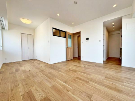 �����s������~��2���ڂ̒��Ã}���V�����̃��r���O