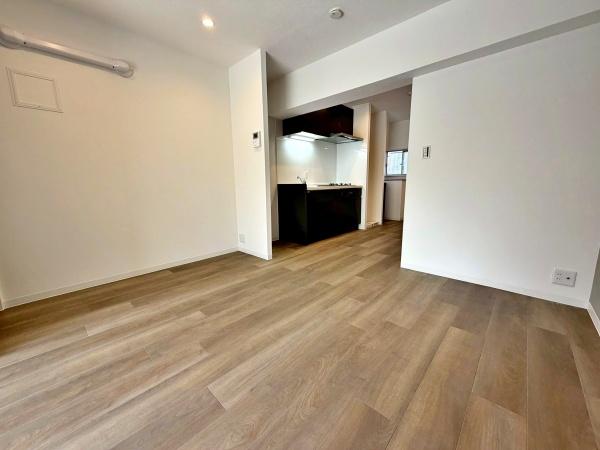 �����s�������{4���ڂ̒��Ã}���V�����̃��r���O